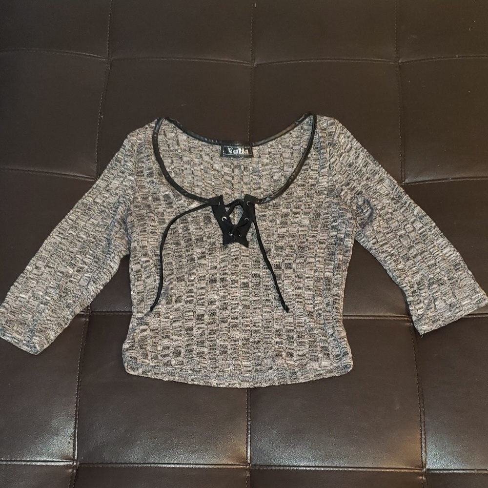 💥Lace up 3/4 sleeve crop top💋